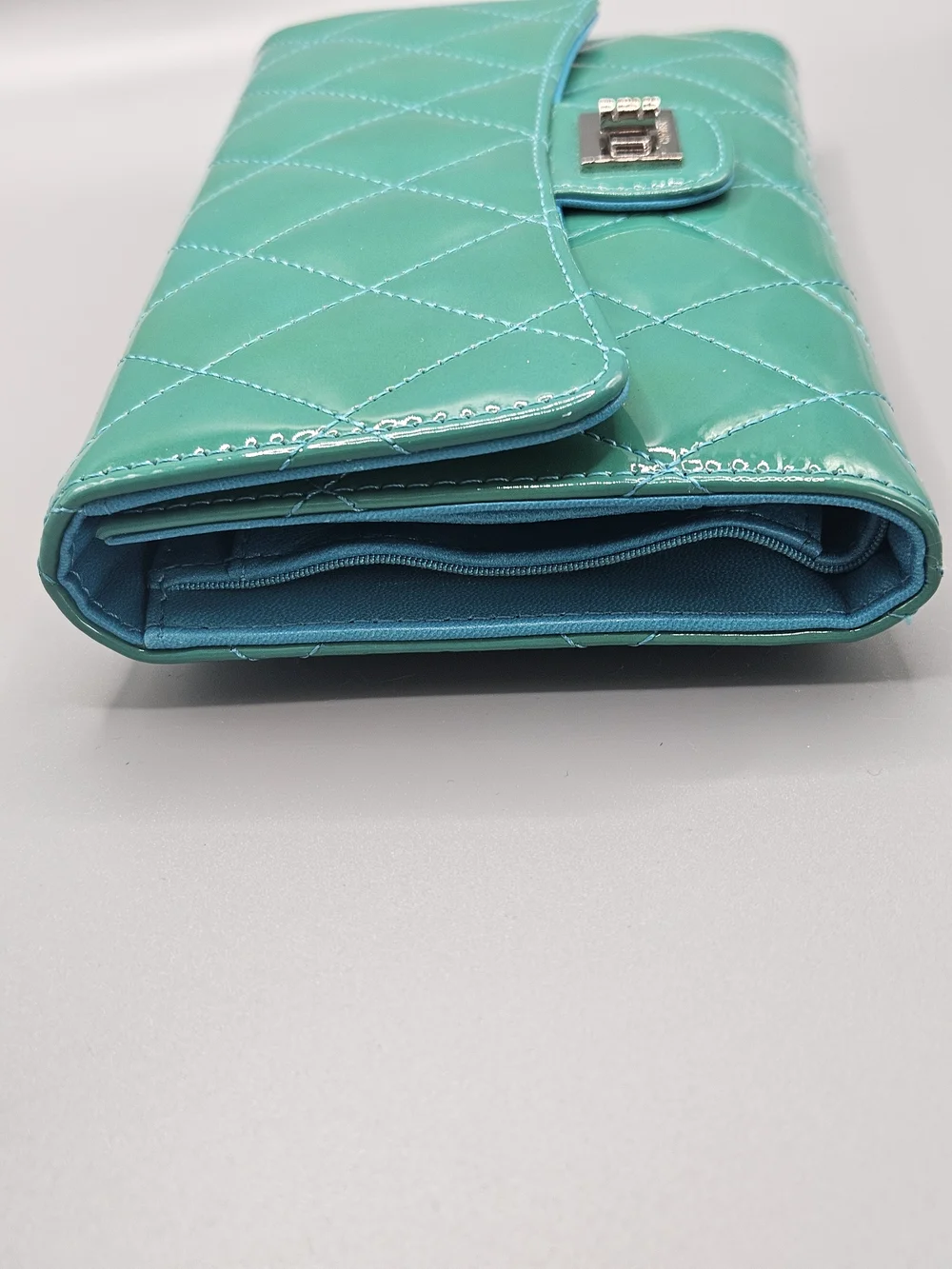 💚CHANEL 2.55 Reissue Patent Leather L Flap Wallet💚